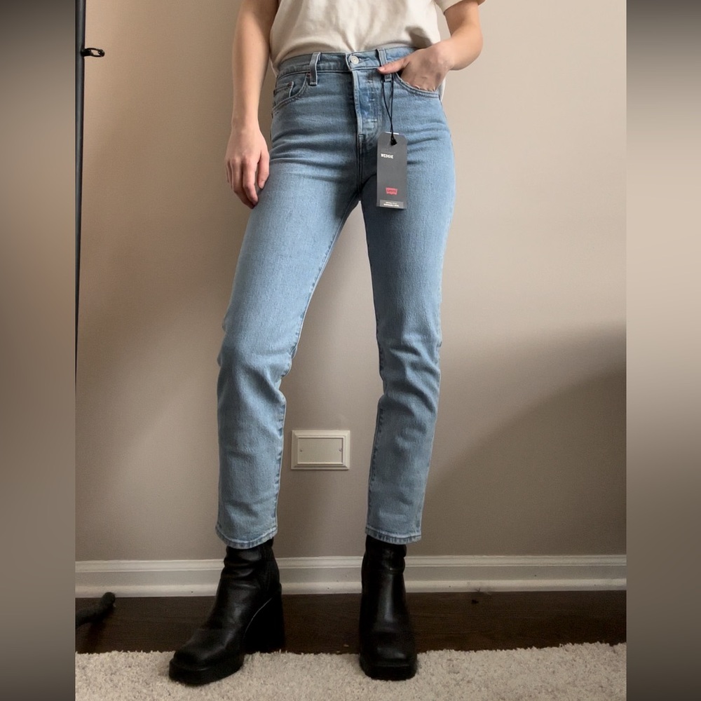 Levi’s Wedgie Jeans - NWT - 26 inches